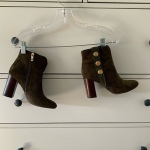 Tommy Hilfiger green suede ankle boots. Size 7. Great condition.